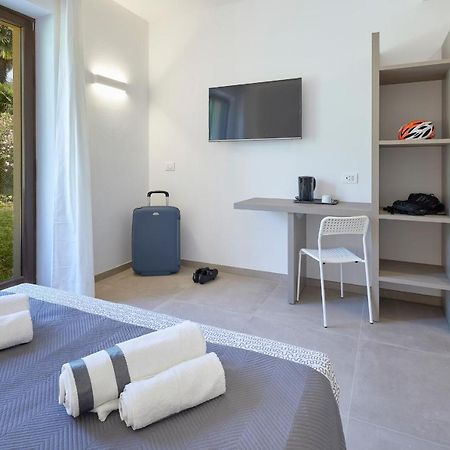 Agriturismo De Bas 加尔达湖滨 外观 照片